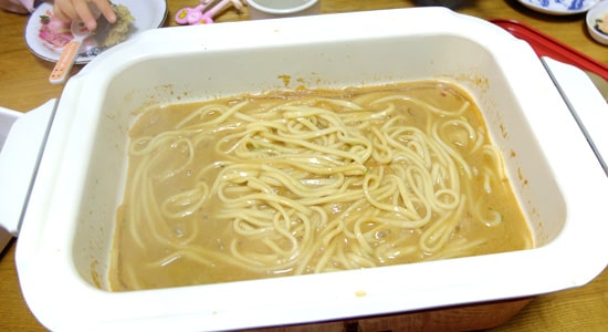 〆のうどん｜ブルーノホットプレートのごま鍋レシピ